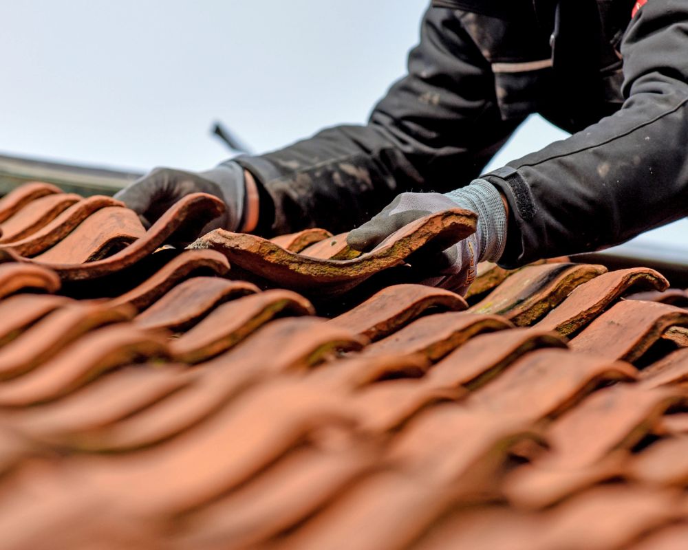 roof repairs service huntingdon